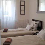 Amira